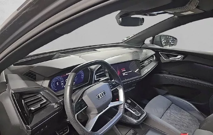 AUDI Q4 E-TRON Sportback 40 204 ch 82 kWh S line photo 11 2127753