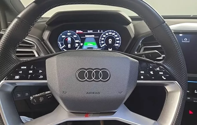 AUDI Q4 E-TRON Sportback 40 204 ch 82 kWh S line photo 12 2127753