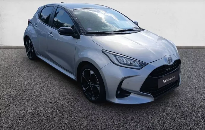 TOYOTA YARIS Hybride 130h Premiere extérieur trois quart avant droit 1103554