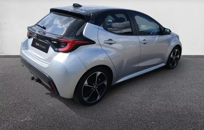 TOYOTA YARIS Hybride 130h Premiere extérieur trois quart arrière droit 1103554