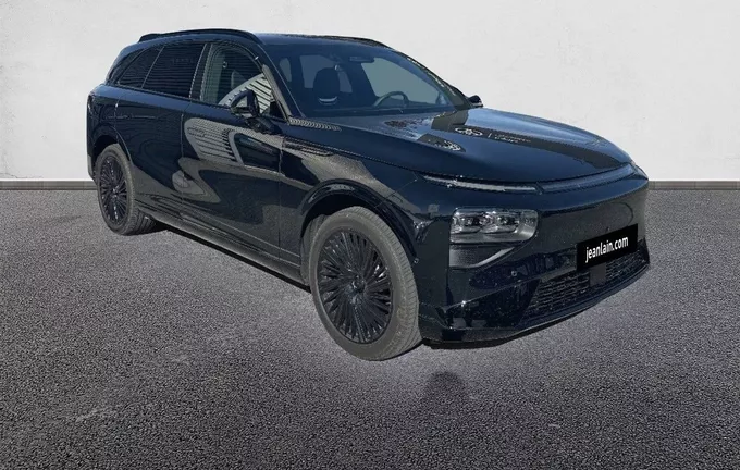XPENG G9 Performance extérieur trois quart avant droit 9200857
