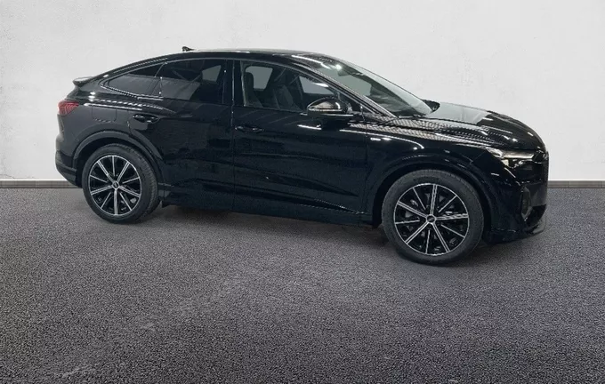 AUDI Q4 E-TRON Sportback 45 285 ch 82 kWh extérieur trois quart avant droit 5068