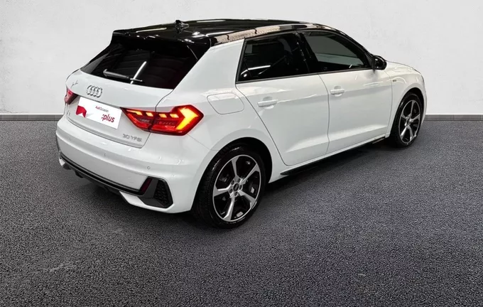 AUDI A1 Sportback 30 TFSI 116 ch S tronic 7 S Line extérieur trois quart arrière droit 2131466