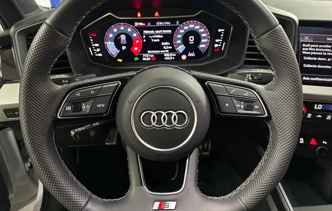 AUDI A1 Sportback 30 TFSI 116 ch S tronic 7 S Line photo 12 2131466