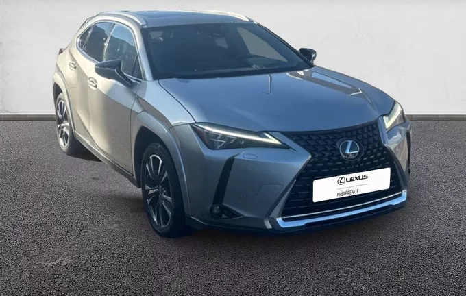 LEXUS UX 250h 4WD Executive extérieur trois quart avant droit 1103902