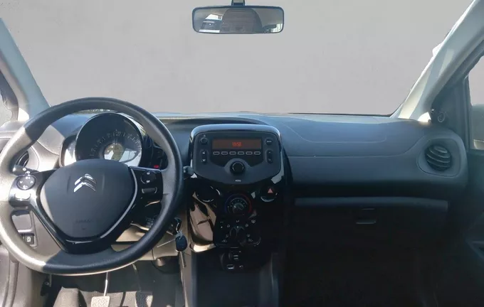 CITROEN C1 VTi 72 S&S Feel extérieur côté gauche 945934
