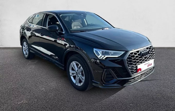 AUDI Q3 Sportback 45 TFSIe 245 ch S tronic 6 Business Executive extérieur trois quart avant droit 2126392
