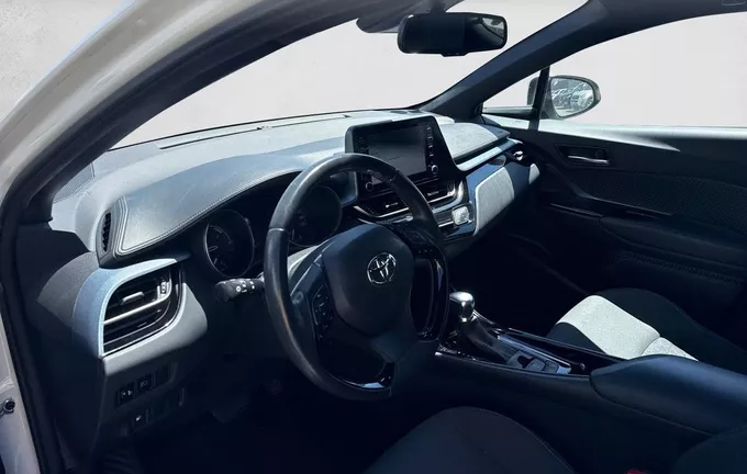 TOYOTA C-HR Hybride 2.0L Edition photo 11 1103645