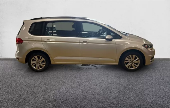 VOLKSWAGEN TOURAN 1.5 TSI EVO 150 7pl extérieur côté droit 213370