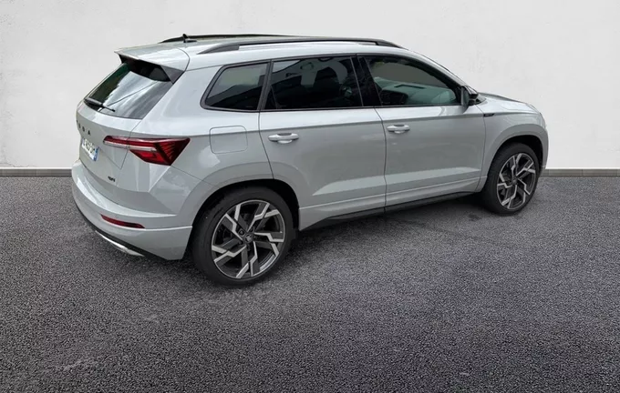 SKODA KAROQ 2.0 TDI 150 ch SCR DSG7 4x4 Sportline extérieur côté droit 4648