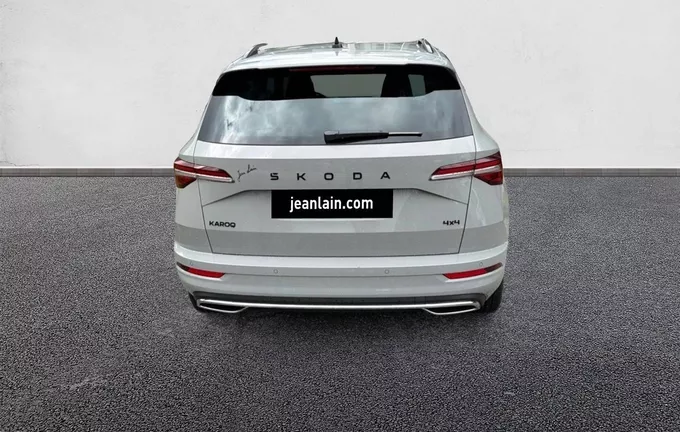 SKODA KAROQ 2.0 TDI 150 ch SCR DSG7 4x4 Sportline extérieur arrière 4648