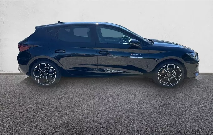 CUPRA LEON 1.5 eTSI Hybrid 150 ch DSG7 V extérieur côté droit 0681