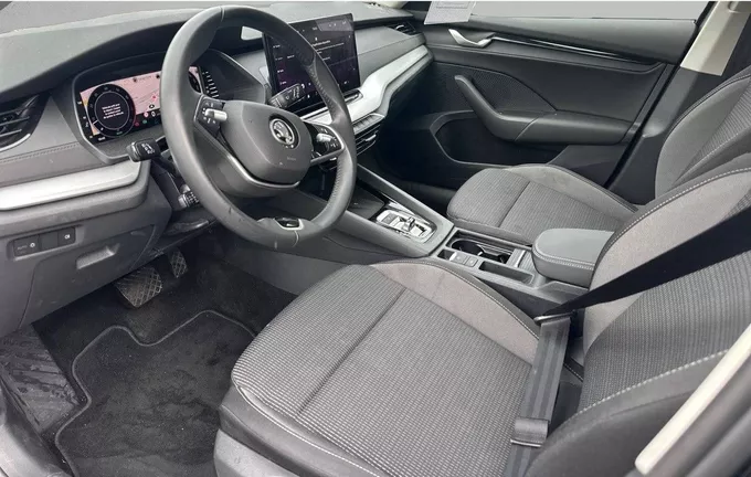 SKODA OCTAVIA Combi 1.5 TSI Hybrid 150 ch ACT DSG7 Selection photo 13 2127834