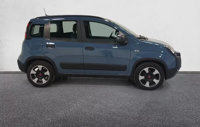 FIAT CITY CROSS MY21 City Cross 1.0 70 ch Hybride BSG S/S extérieur côté droit 945696