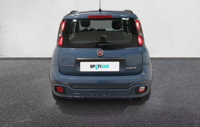 FIAT CITY CROSS MY21 City Cross 1.0 70 ch Hybride BSG S/S extérieur trois quart arrière droit 945696