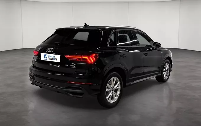 AUDI Q3 45 TFSIe 245 ch S tronic 6 S line extérieur trois quart arrière droit 2132253