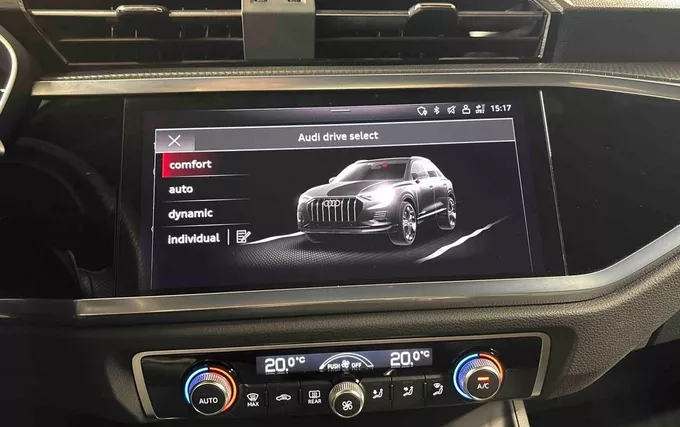 AUDI Q3 45 TFSIe 245 ch S tronic 6 S line photo 19 2132253