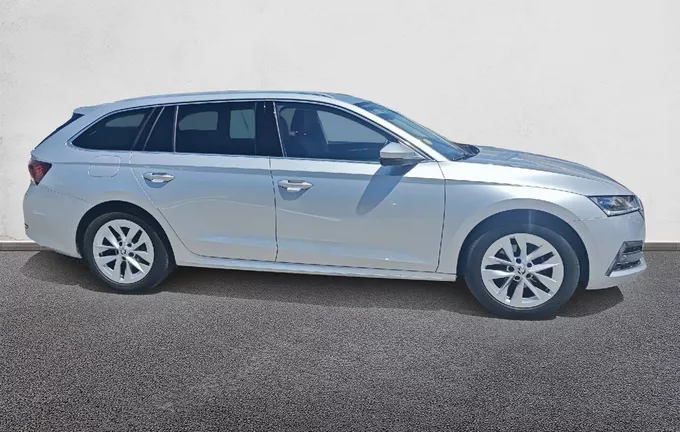 SKODA OCTAVIA Combi 2.0 TDI 150 ch DSG7 Style extérieur côté droit 213091