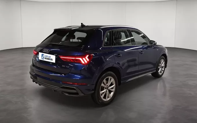 AUDI Q3 35 TDI 150 ch S tronic 7 S line extérieur trois quart arrière droit 2132746