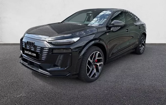 AUDI Q6 E-TRON SPORTBACK 428 ch 100 kWh quattro Competition extérieur trois quart avant gauche 5620