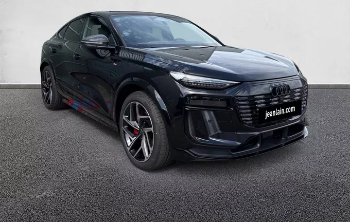 AUDI Q6 E-TRON SPORTBACK 428 ch 100 kWh quattro Competition extérieur trois quart avant droit 5620