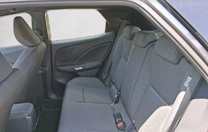 LEXUS LBX 2WD Business Plus photo 17 174654