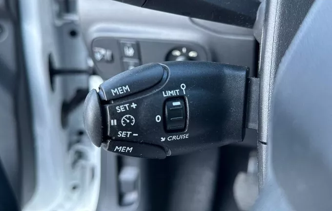 CITROEN C3 PureTech 110 S&S BVM6 Feel photo 18 944408