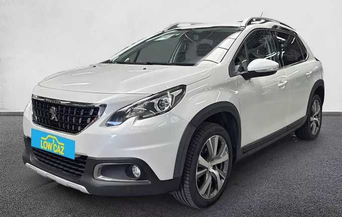 PEUGEOT 2008 PureTech 130ch S&S BVM6 Allure extérieur trois quart avant gauche 2131400