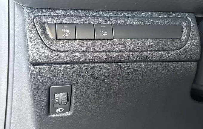 PEUGEOT 2008 PureTech 130ch S&S BVM6 Allure photo 19 2131400