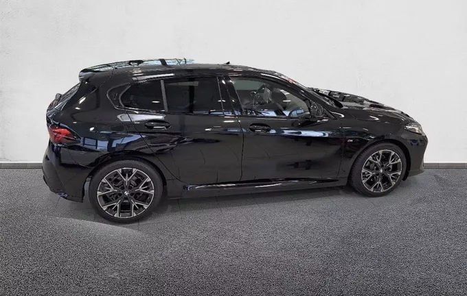 BMW SERIE 1 120 170 ch DKG7 M Sport extérieur côté droit 2128903