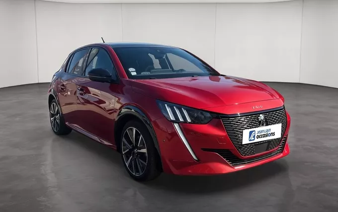 PEUGEOT 208 PureTech 130 S&S EAT8 GT extérieur trois quart avant droit 561018