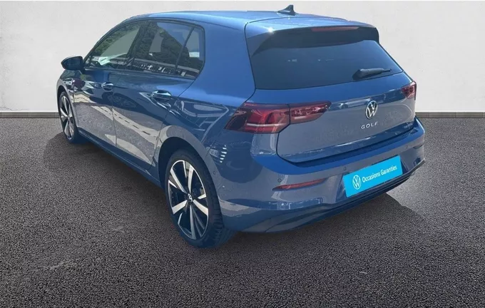 VOLKSWAGEN GOLF 1.5 eHybrid 204 DSG6 VW Edition photo 11 2126879