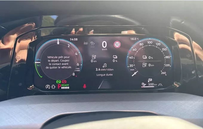 VOLKSWAGEN GOLF 1.5 eHybrid 204 DSG6 VW Edition photo 17 2126879