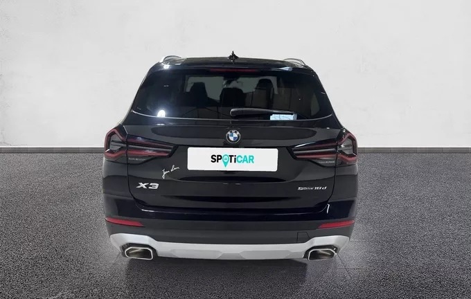 BMW X3 sDrive18d 150ch BVA8 xLine extérieur trois quart arrière droit 945100