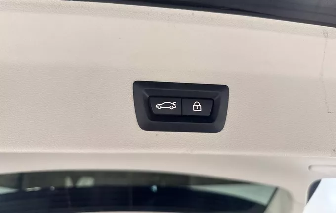 BMW X3 sDrive18d 150ch BVA8 xLine photo 18 945100