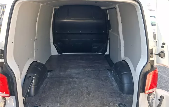 VOLKSWAGEN UTILITAIRES TRANSPORTER 6.1 VAN L1H1 2.0 TDI 150 BVM6 4MOTION BUSINESS photo 14 106303