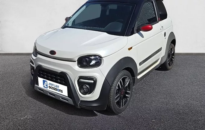 LIGIER MGO X MGO X DCI extérieur trois quart avant gauche 1026