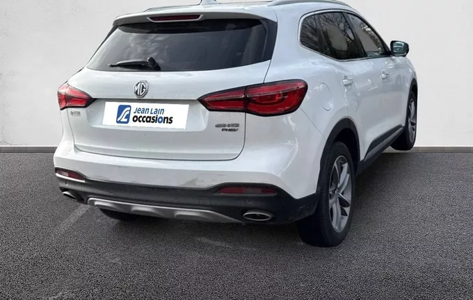 MG EHS 1.5T GDI PHEV Luxury extérieur trois quart arrière droit 601098