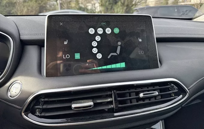MG EHS 1.5T GDI PHEV Luxury photo 14 601098
