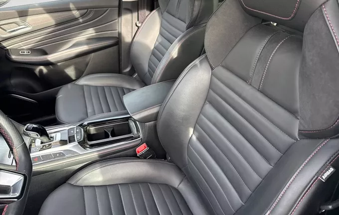 MG EHS 1.5T GDI PHEV Luxury photo 20 601098