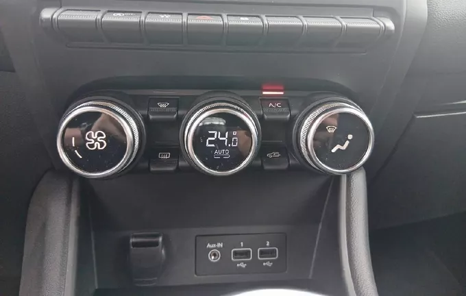 RENAULT CAPTUR TCe 130 FAP Intens photo 14 2128761