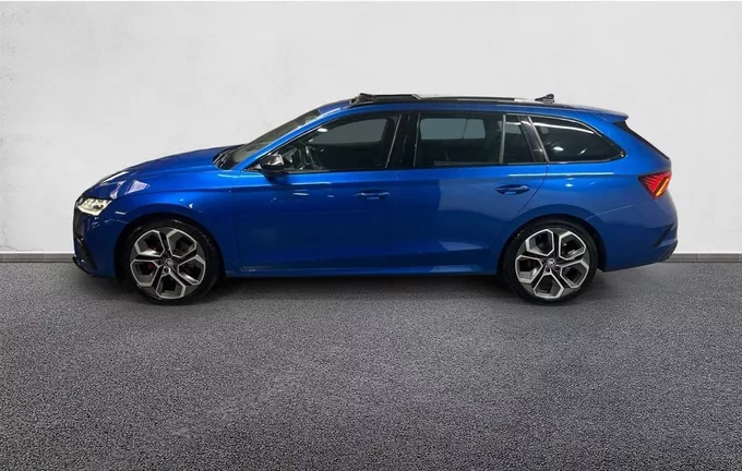 SKODA OCTAVIA Combi 2.0 TDI 200 ch DSG7 4x4 RS extérieur trois quart arrière gauche 2130996