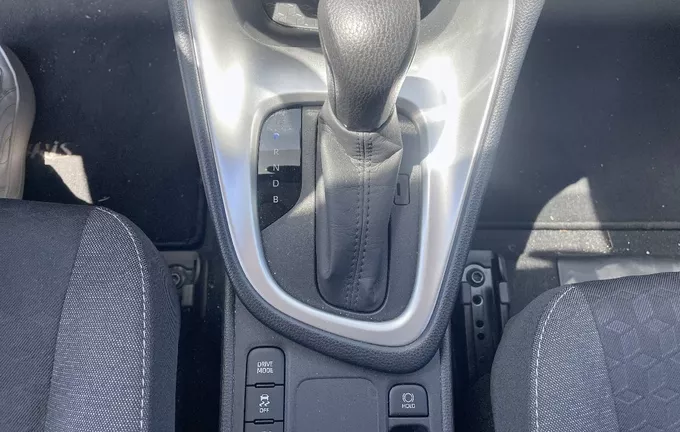 TOYOTA YARIS Hybride 116h Design photo 13 1103517