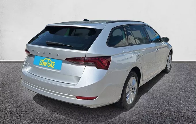 SKODA OCTAVIA Combi 2.0 TDI 150 ch DSG7 Business extérieur trois quart arrière droit 213157