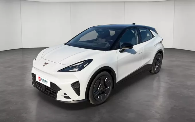 CUPRA RAVAL 136 ch Plus extérieur trois quart avant gauche 4734