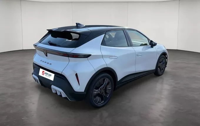CUPRA RAVAL 136 ch Plus extérieur trois quart arrière droit 4734