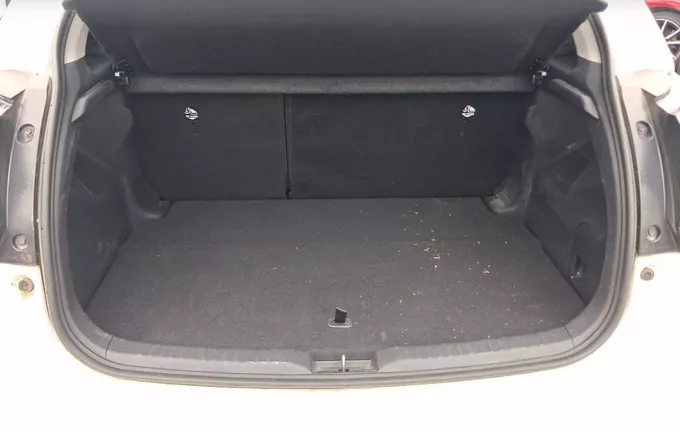 TOYOTA YARIS Hybride 116h Design photo 10 1103789