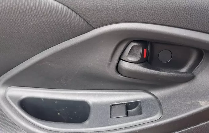 TOYOTA YARIS Hybride 116h Design photo 19 1103789