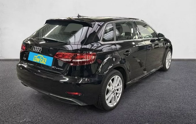 AUDI A3 Sportback 40 e-tron 204 S tronic 6 Business line extérieur trois quart arrière droit 212705