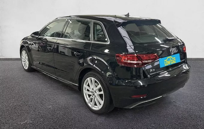 AUDI A3 Sportback 40 e-tron 204 S tronic 6 Business line extérieur trois quart arrière gauche 212705